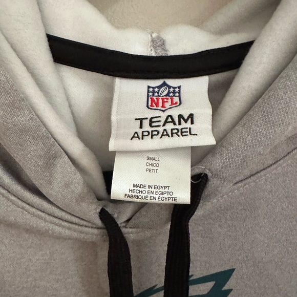 NWT - NFL Eagles Gray short sleeve light weight Hoodie - size S - Picture 3 of 6